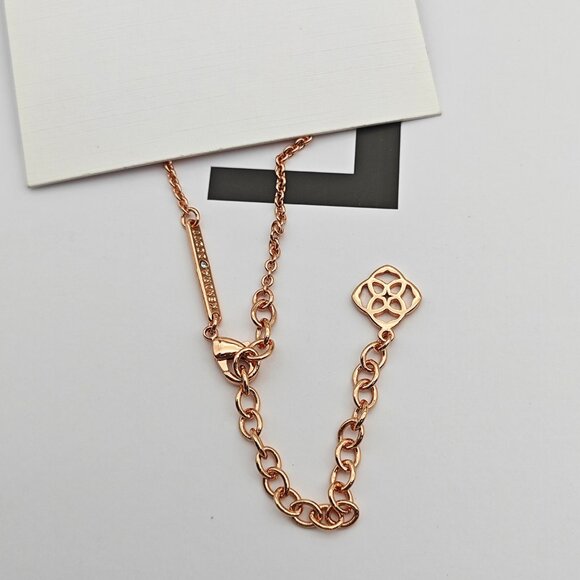 Kendra Scott rose Gold Necklace - Picture 4 of 4